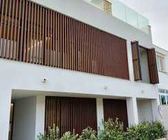 S Estancia Suites