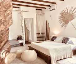 Bliss Praslin