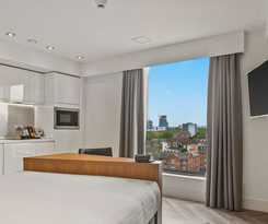 Roomzzz London Stratford