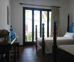Zhimbad B&B by the sea