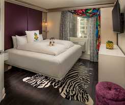 Staypineapple, An Artful Hotel, Midtown