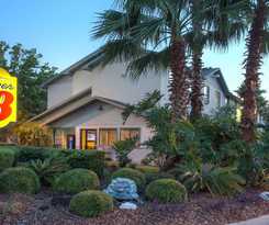  Super 8 by Wyndham Gainesville I-75 Hospital/University Area 