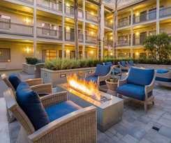 Hotel La Quinta Inn and Suites by Wyndham Orange County Airport