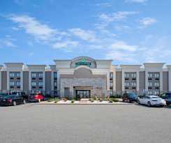 Wingate by Wyndham Detroit Metro Airport