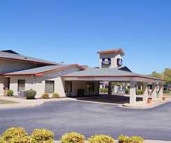 Days Inn and Suites By Wyndham Williamsburg Colonial