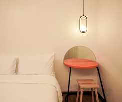 Wonderwall Hotel by ZUZU