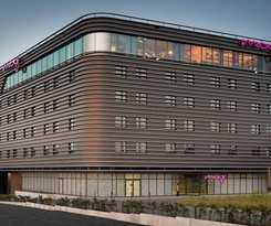 Hotel Moxy Cologne Bonn Airport