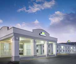 Hotel Days Inn by Wyndham Roanoke Near I-81