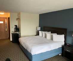 AmericInn by Wyndham La Crosse Riverfront Conference Center