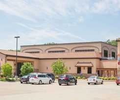 Hotel Ramada by Wyndham Des Moines Tropics Resort & Conference Ctr 