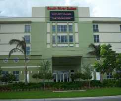 Hotel South River Suites