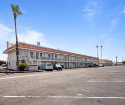 Hotel Super 8 By Wyndham Phoenix West