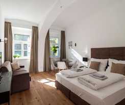  Sankt Elisabeth Superior Apartments