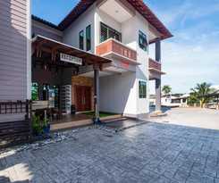OYO 89873 Nurbayu Chalet