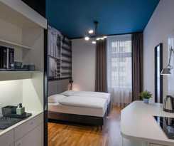 Dean's Home Budapest