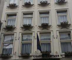 Cour St Georges