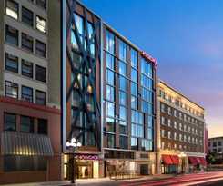 Moxy San Diego Downtown/Gaslamp Quarter