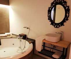 S30 Reina Victoria Suites