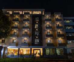 Hotel Nine Pyramids View 