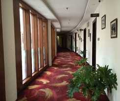 Hotel Summit Montana Suites & Spa at Mall