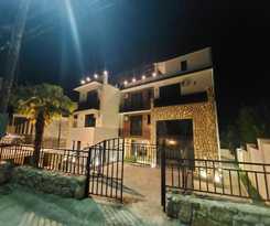 HILL HOTEL