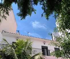 Hostal NerjaRooms