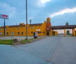 Hotel OYO Kingsville - Hwy 77