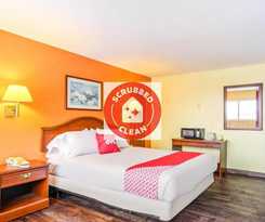 Hotel OYO Downtown Peoria I-74