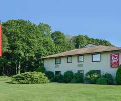 Red Roof Inn PLUS+ and Suites Guilford