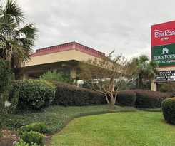 HomeTowne Studios By Red Roof Augusta