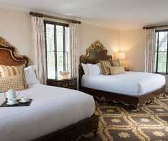 Hotel Albemarle Estate at Trump Winery