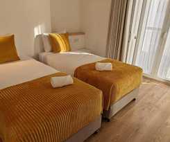 Hostal Correio Velho Suites
