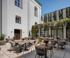 Stradom House, Autograph Collection