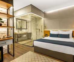 One Luxury Suites