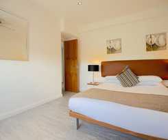 Roland House Apartments