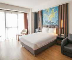  S Class Hotel Convention Center