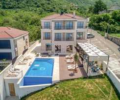 Quercus Residences Apartments