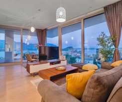 One Bedroom Apartment-seaandold Town View