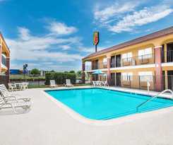 Hotel Super 8 By Wyndham Midwest City Ok