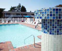 Hotel Breezeway Resort