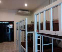 Relax Corner Inn - Hostel