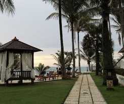 Queen Of The South Resort