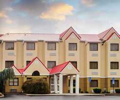 Hotel Cedar Bluff Inn