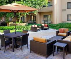 Courtyard By Marriott Lexington North
