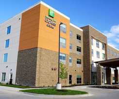 Holiday Inn Express And Suites Omaha - Millard Area, An Ihg
