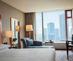 Hotel Renaissance Wuhan