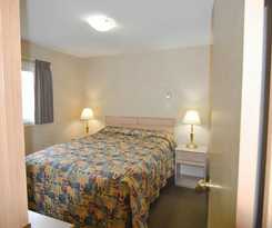Hotel Shoreline Resort