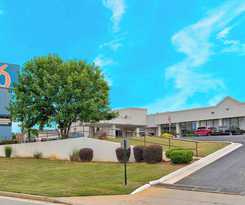 Motel 6 Conyers, GA