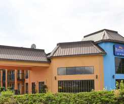 Hotel Baymont By Wyndham Santee