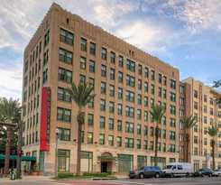 Courtyard By Marriott St. Petersburg Downtown